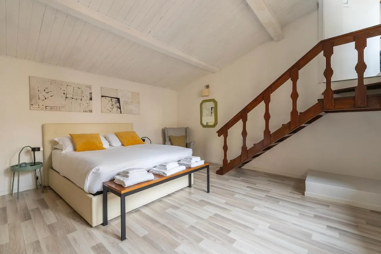 Apartment House On The Roof - Florence Dolce Vita